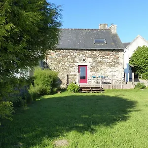 Hébergement de vacances D'artiste Le Lézard, Scrignac